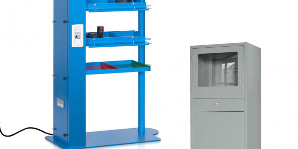 STAZIONE DI RICARICA E PORTACOMPUTER