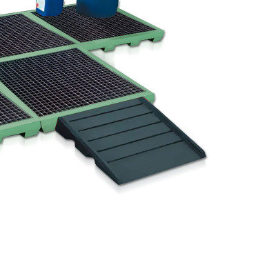 Rampa in polietilene per modulo pavimento. Nero